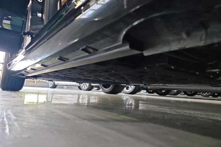 Used Geely Galaxy 8 2025 130km EM-i Flagship Edition Right Side Sill