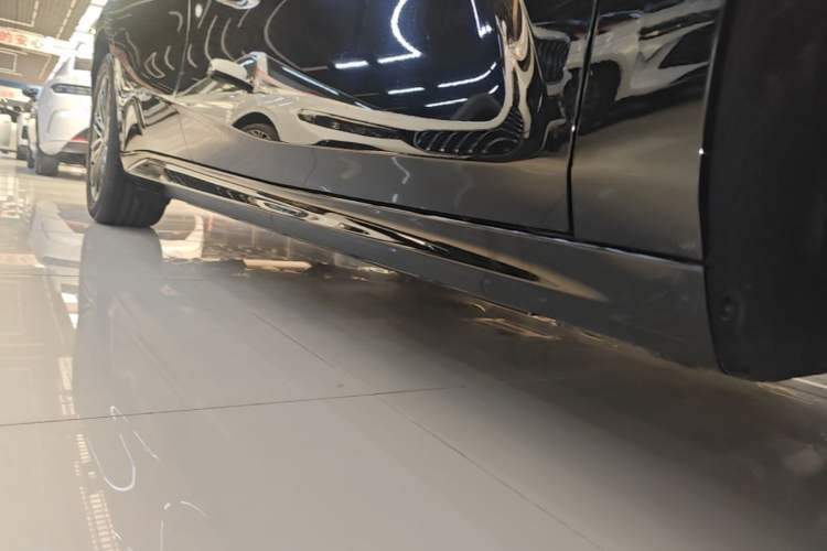 Used Geely Galaxy 8 2025 60km EM-i Luxury Edition Right Side Sill