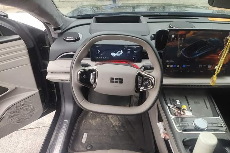 Used Geely Galaxy 8 2025 130km EM-i Flagship Edition Steering Wheel