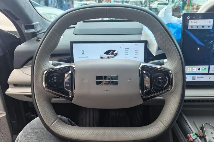 Used Geely Galaxy 8 2025 130km EM-i Flagship Edition Steering Wheel