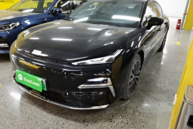 Used Geely Galaxy 8 2025 130km EM-P Starship Edition