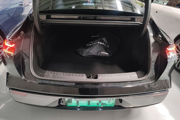 Used Geely Galaxy 8 2025 130km EM-P Starship Edition Trunk