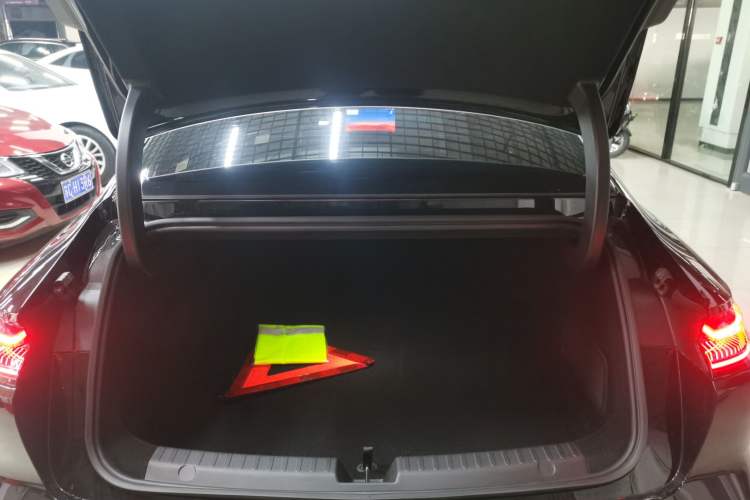 Used Geely Galaxy 8 2025 130km EM-i Deluxe Edition Trunk