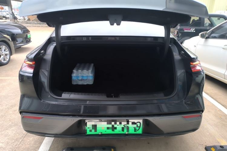 Used Geely Galaxy 8 2025 130km EM-P Starship Edition Trunk