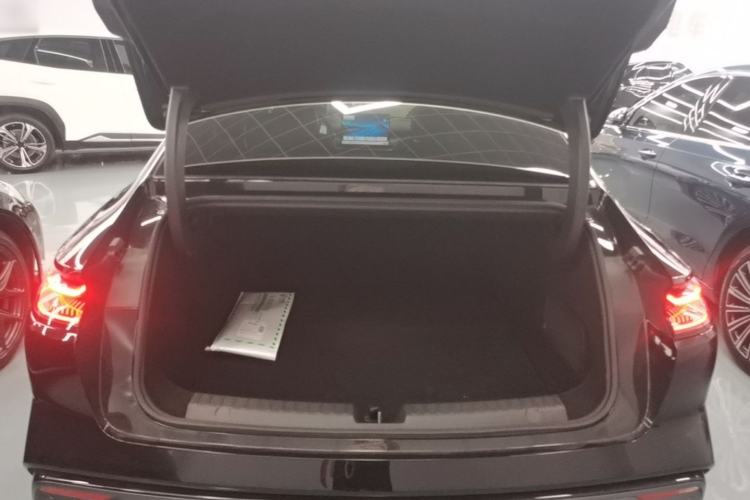 Used Geely Galaxy 8 2025 130km EM-P Starship Edition Trunk