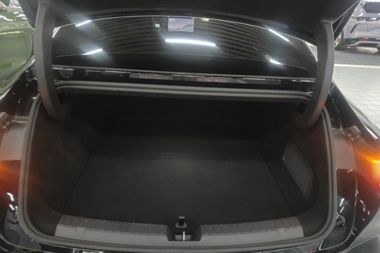 Used Geely Galaxy 8 2025 130km EM-P Starship Edition Trunk