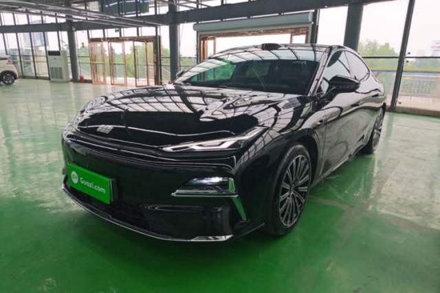 Used Geely Galaxy 8 2025 130km EM-P Starship Edition