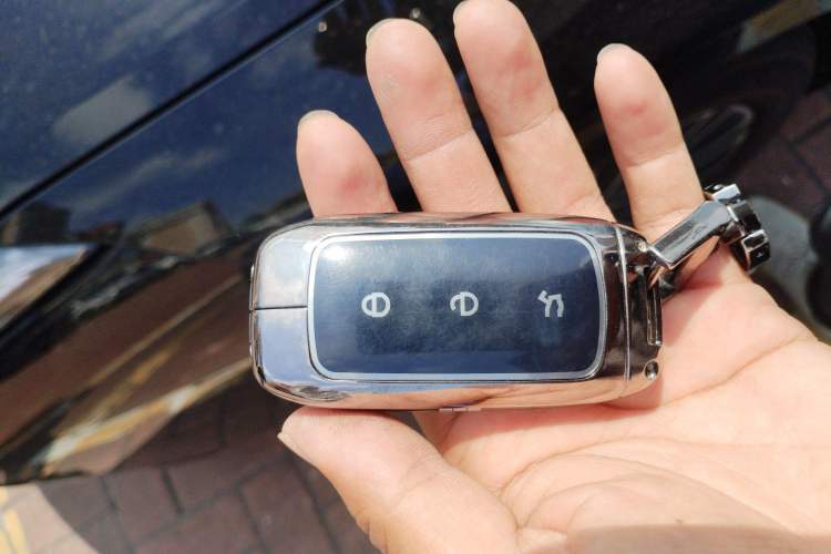 Used Geely Galaxy 8 2025 130km EM-i Deluxe Edition Vehicle Key