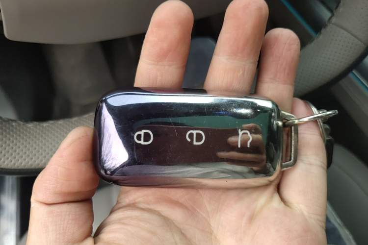 Used Geely Galaxy 8 2025 130km EM-i Deluxe Edition Vehicle Key