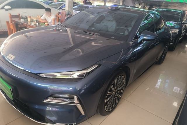 Used Geely Galaxy 8 2025 130km EM-P Starship Edition