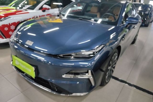 Used Geely Galaxy 8 2025 130km EM-P Starship Edition