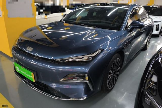 Used Geely Galaxy 8 2025 130km EM-P Starship Edition