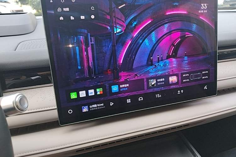 Used Geely Galaxy 8 2025 130km EM-P Starship Edition Audio And AC Panel