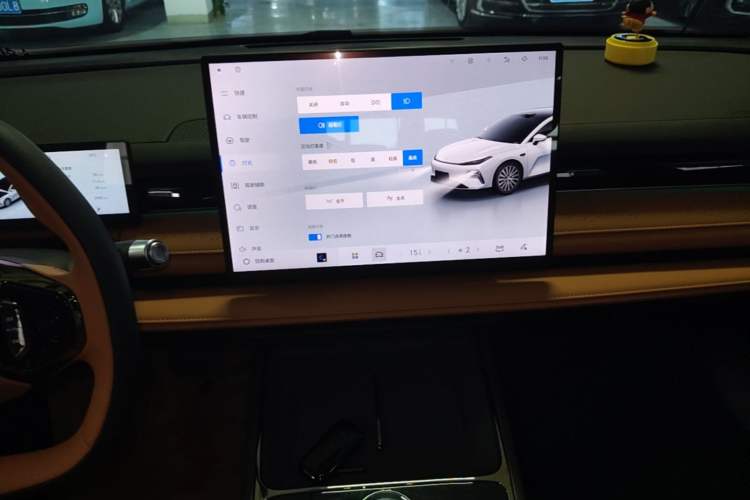 Used Geely Galaxy 8 2025 130km EM-P Exploration Edition Audio And AC Panel