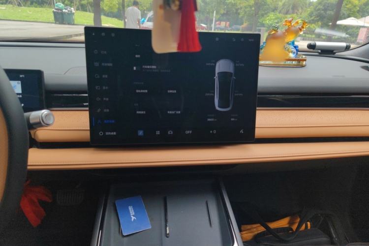 Used Geely Galaxy 8 2025 130km EM-P Exploration Edition Audio And AC Panel