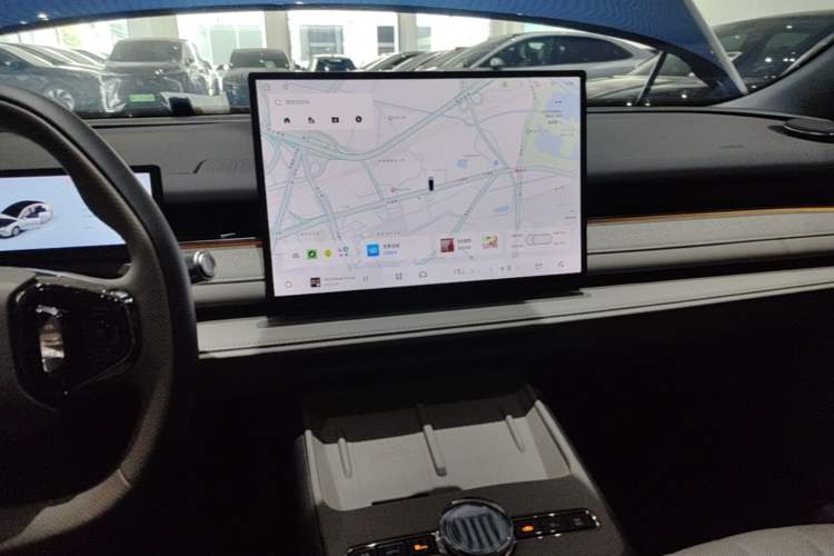Used Geely Galaxy 8 2025 130km EM-i Deluxe Edition Audio And AC Panel