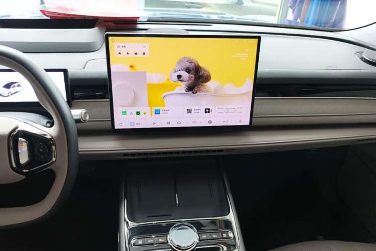 Used Geely Galaxy 8 2025 130km EM-P Starship Edition Audio And AC Panel