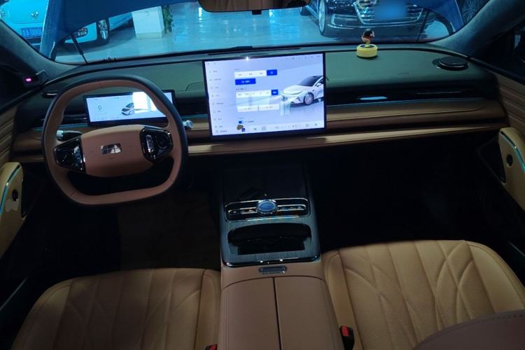 Used Geely Galaxy 8 2025 130km EM-P Exploration Edition Center Console