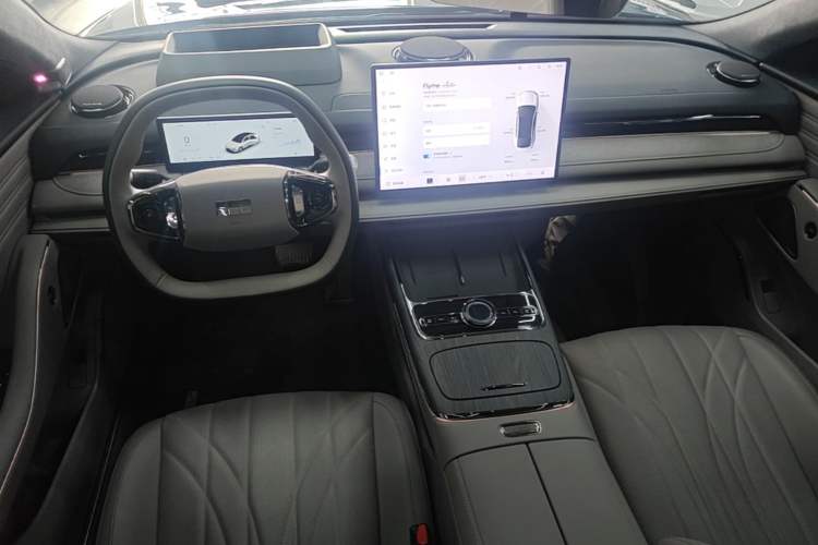Used Geely Galaxy 8 2025 130km EM-P Starship Edition Center Console