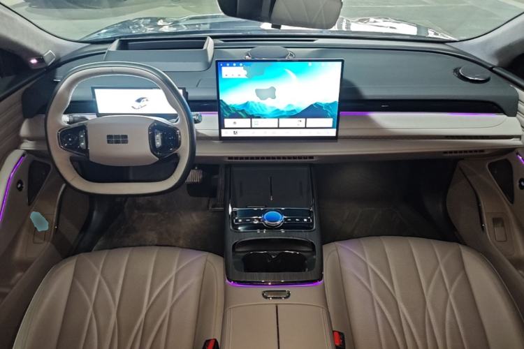 Used Geely Galaxy 8 2025 130km EM-P Starship Edition Center Console