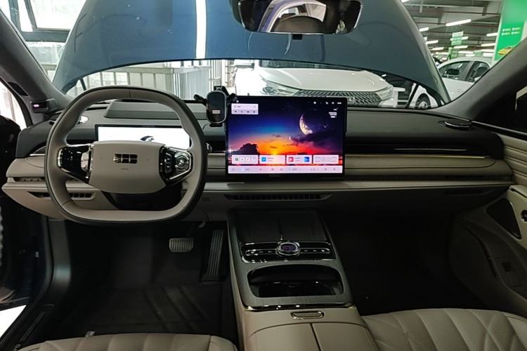 Used Geely Galaxy 8 2025 130km EM-P Starship Edition Center Console