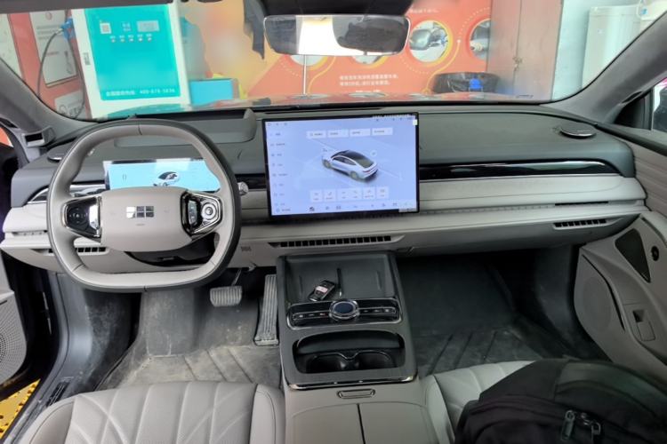 Used Geely Galaxy 8 2025 130km EM-P Starship Edition Center Console