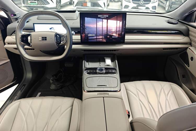 Used Geely Galaxy 8 2025 130km EM-P Starship Edition Center Console