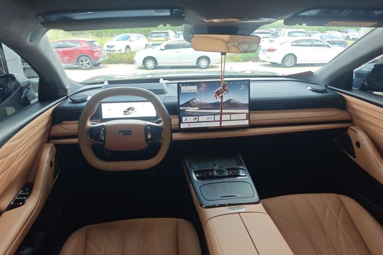 Used Geely Galaxy 8 2025 130km EM-i Flagship Edition Center Console