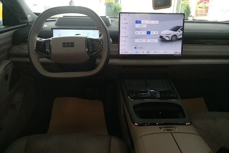 Used Geely Galaxy 8 2025 130km EM-P Starship Edition Center Console