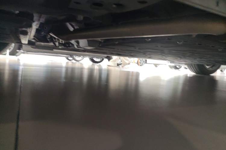 Used Geely Galaxy 8 2025 130km EM-i Flagship Edition Chassis Front Left