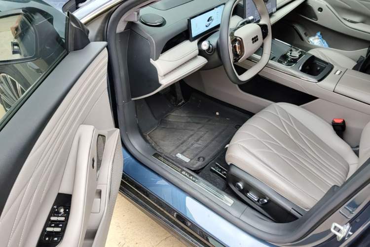 Used Geely Galaxy 8 2025 130km EM-P Starship Edition Driver Seat