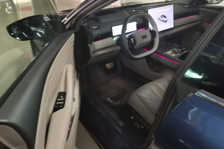 Used Geely Galaxy 8 2025 130km EM-P Starship Edition Driver Seat