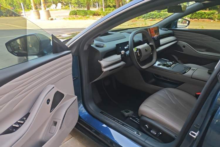Used Geely Galaxy 8 2025 130km EM-P Starship Edition Driver Seat