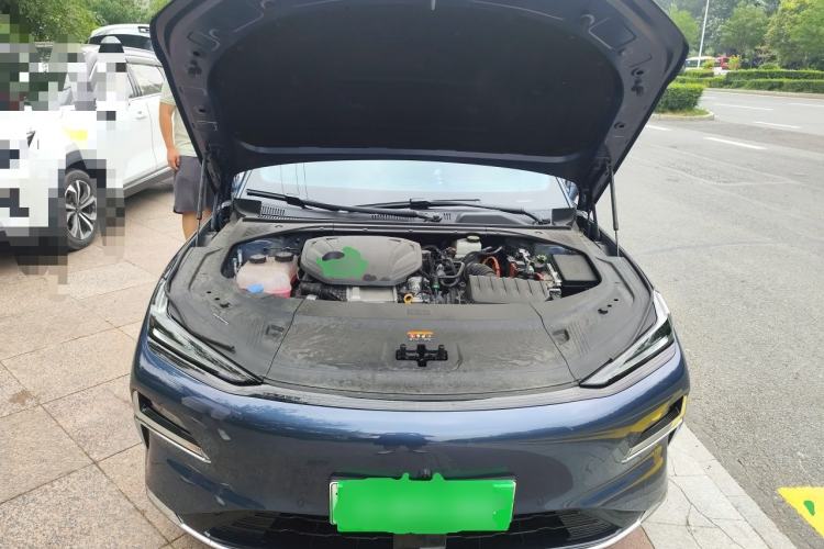 Used Geely Galaxy 8 2025 130km EM-P Starship Edition Engine Bay