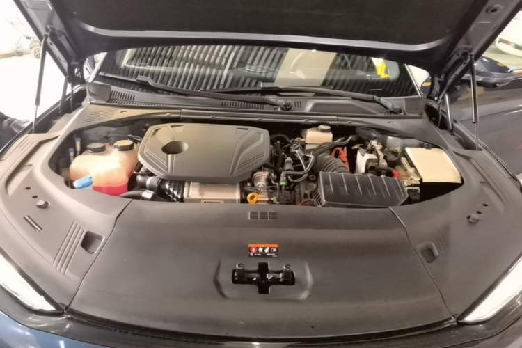 Used Geely Galaxy 8 2025 130km EM-P Starship Edition Engine Bay