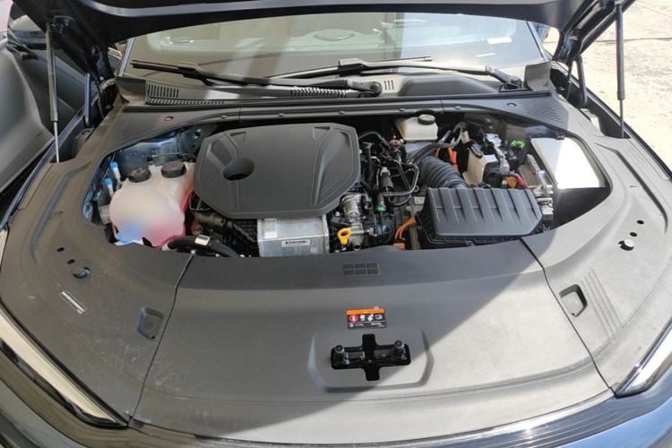 Used Geely Galaxy 8 2025 130km EM-P Starship Edition Engine Bay