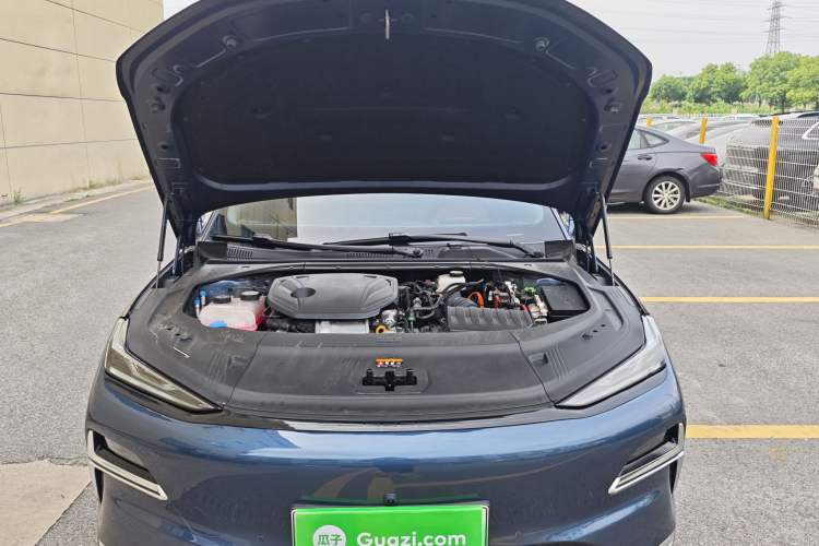 Used Geely Galaxy 8 2025 130km EM-P Exploration Edition Engine Bay