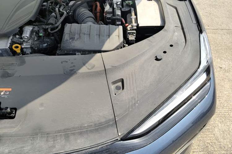 Used Geely Galaxy 8 2025 130km EM-P Starship Edition Engine Bay Left