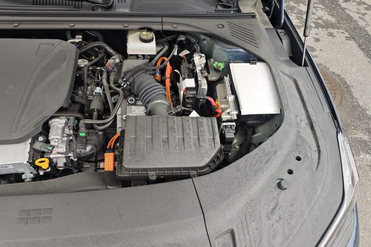 Used Geely Galaxy 8 2025 130km EM-P Starship Edition Engine Bay Left