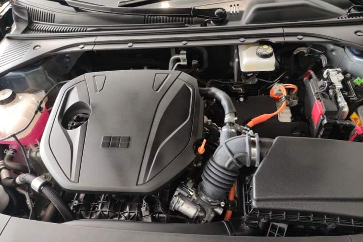 Used Geely Galaxy 8 2025 130km EM-i Flagship Edition Engine Bay