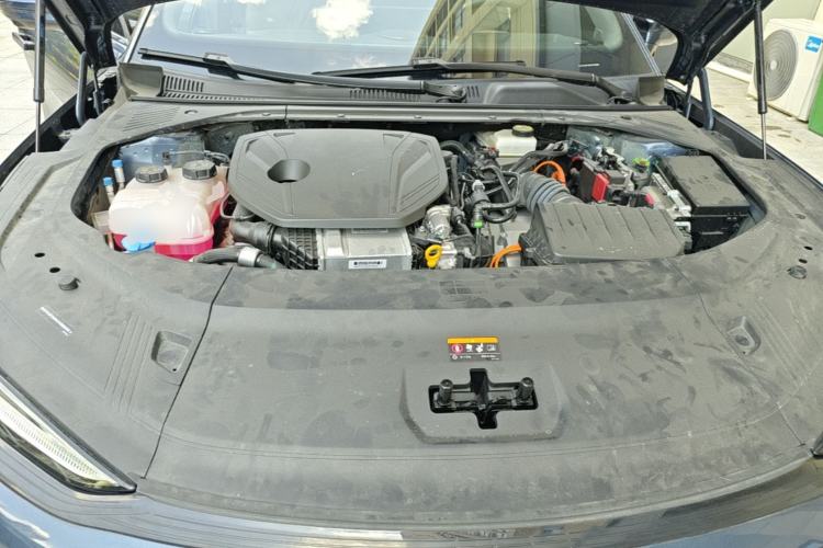 Used Geely Galaxy 8 2025 130km EM-P Starship Edition Engine Bay