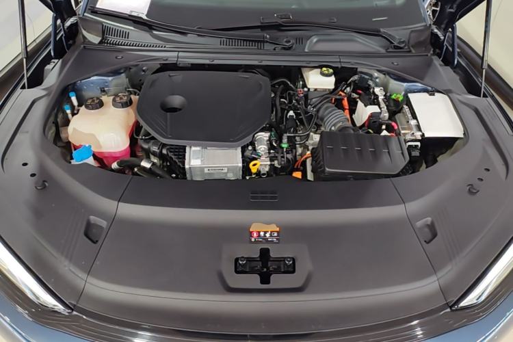 Used Geely Galaxy 8 2025 130km EM-P Starship Edition Engine Bay