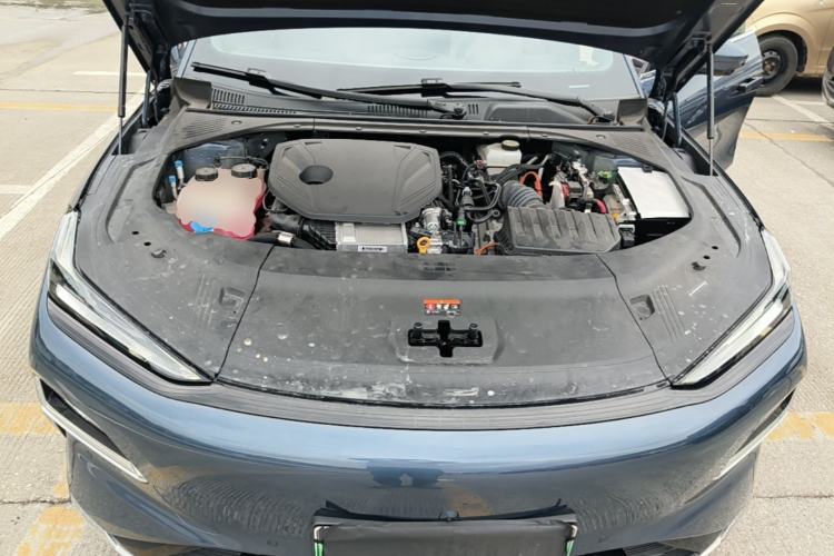 Used Geely Galaxy 8 2025 130km EM-P Starship Edition Engine Bay