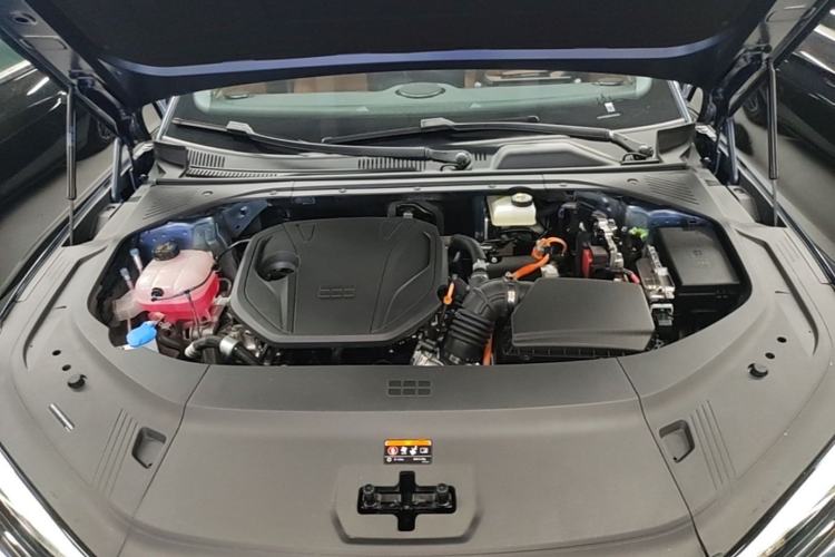 Used Geely Galaxy 8 2025 130km EM-i Deluxe Edition Engine Bay