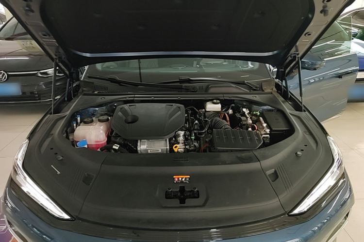 Used Geely Galaxy 8 2025 130km EM-P Starship Edition Engine Bay