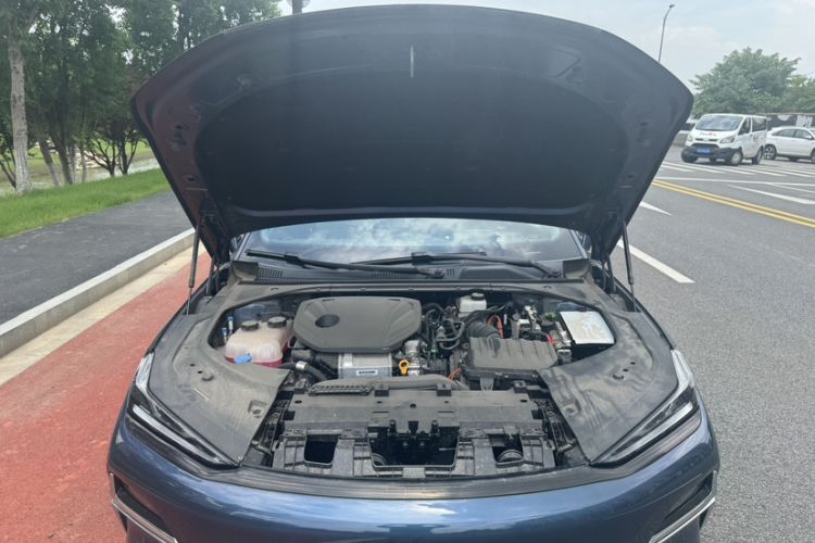 Used Geely Galaxy 8 2025 130km EM-P Starship Edition Engine Bay