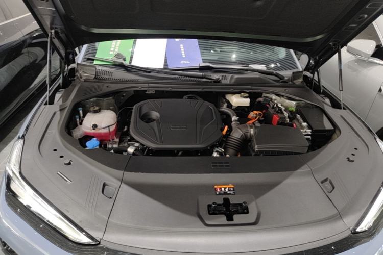 Used Geely Galaxy 8 2025 130km EM-i Deluxe Edition Engine Bay