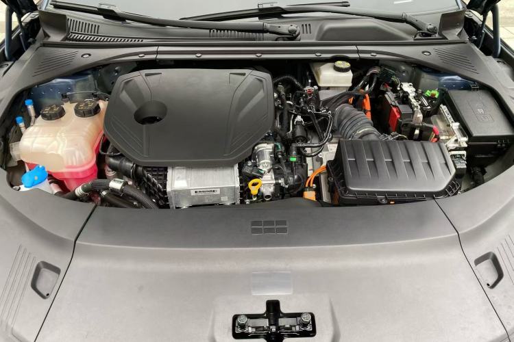 Used Geely Galaxy 8 2025 130km EM-P Starship Edition Engine Bay