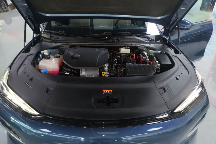 Used Geely Galaxy 8 2025 130km EM-P Starship Edition Engine Bay