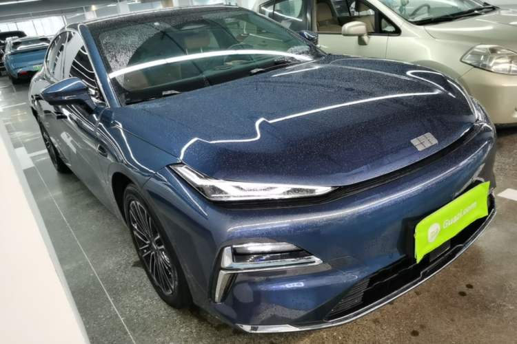 Used Geely Galaxy 8 2025 130km EM-i Prestige Edition Exterior 1